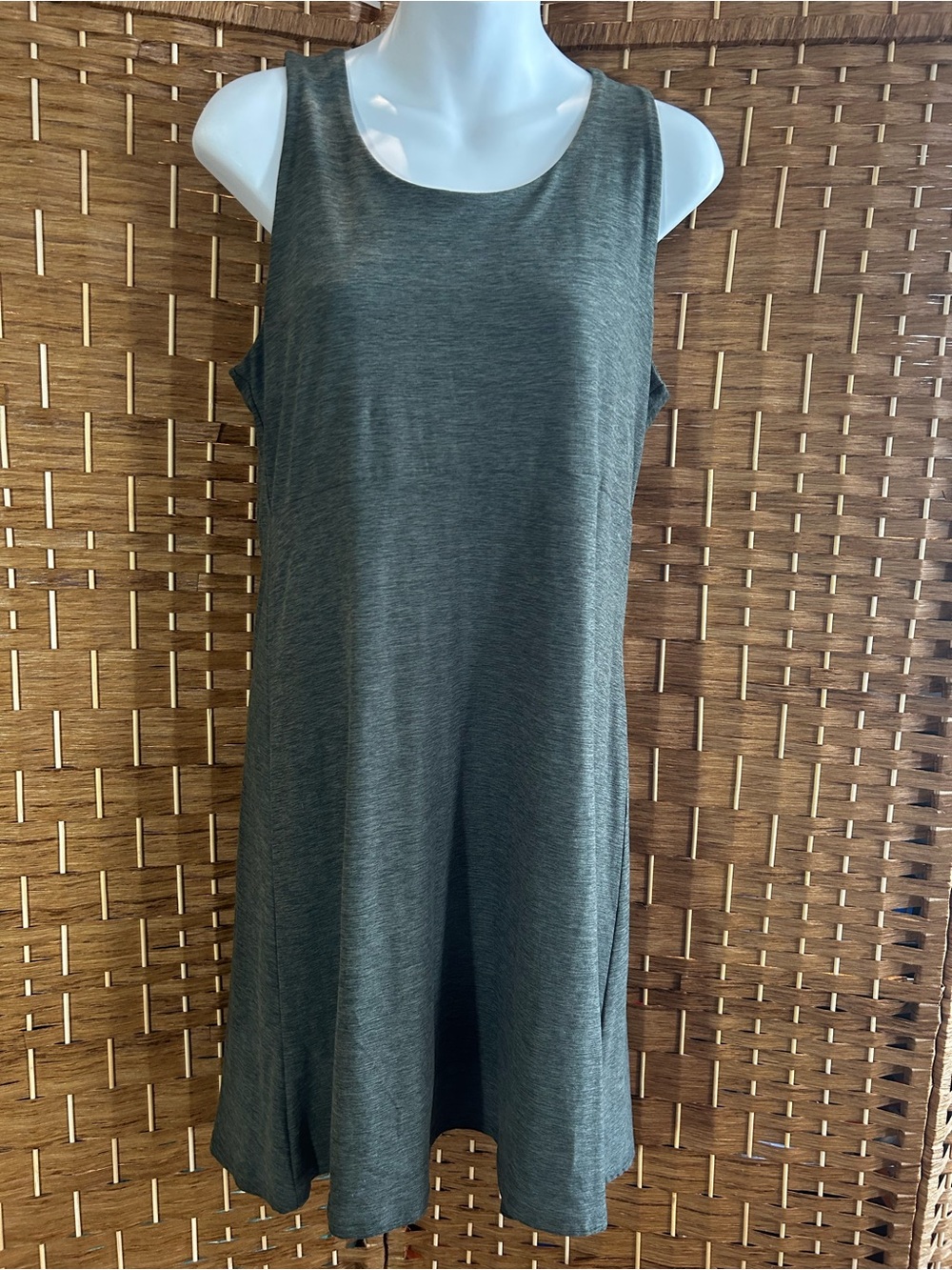 Kyodan Outdoor Olive Green Sleeveless Swing Dress Built-In Shelf Bra Sz M